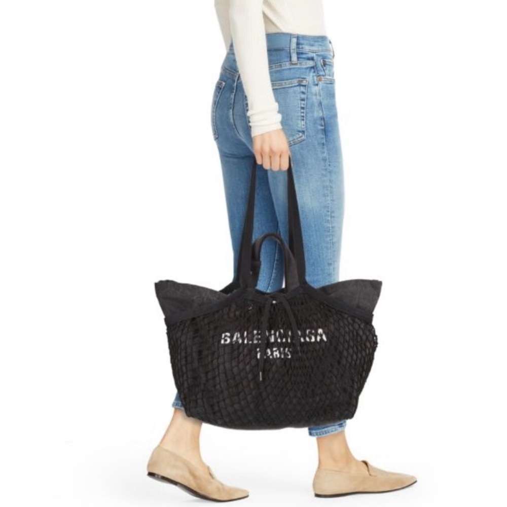 BALENCIAGA Authentic Canvas Fishnet Tote - Picture 5 of 15